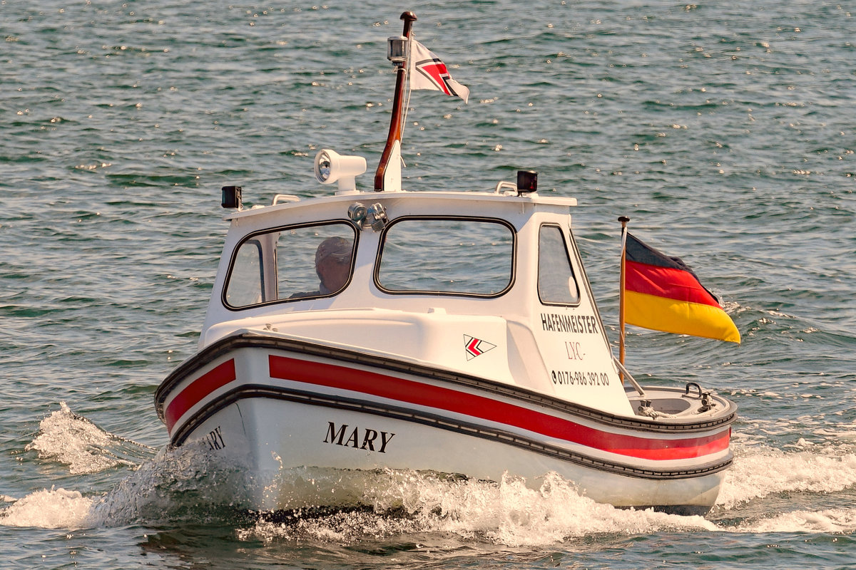 MARY, Hafenmeister LYC, am 27.06.2020 im Hafen von Lübeck-Travemünde