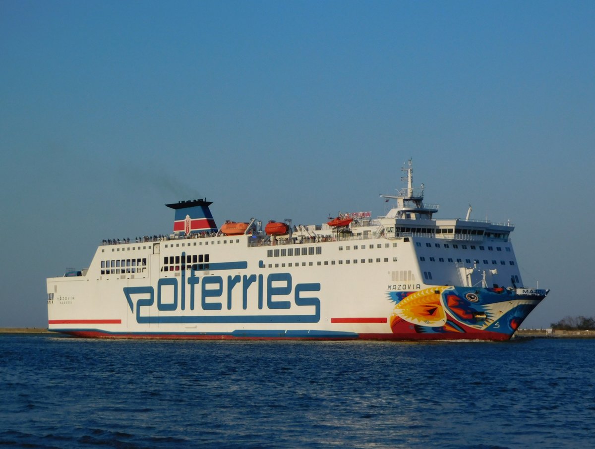 MAZOVIA, Polferries, einlaufend Swinemünde am 15.08.2020