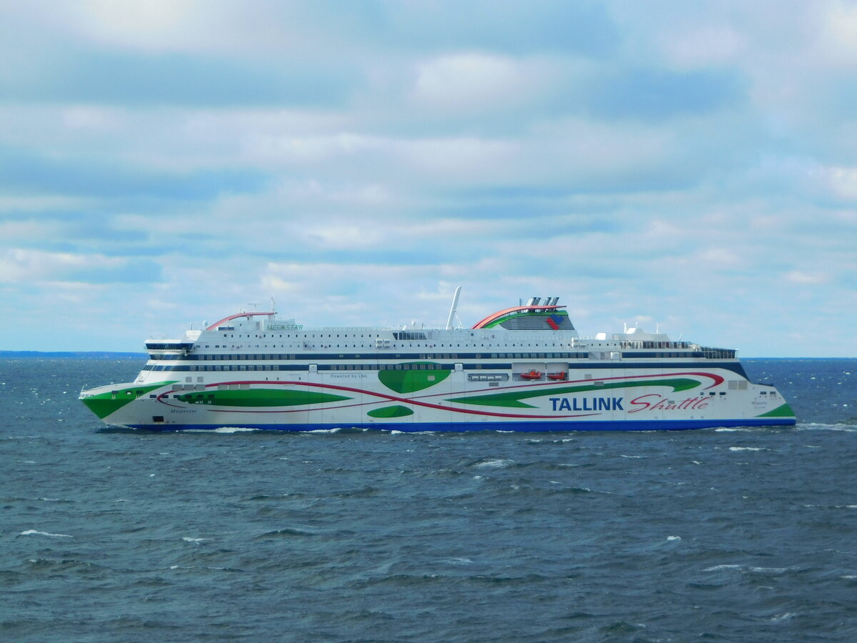 MEGASTAR; Tallink, zwischen Helsinki und Tallinn am 18.10.21