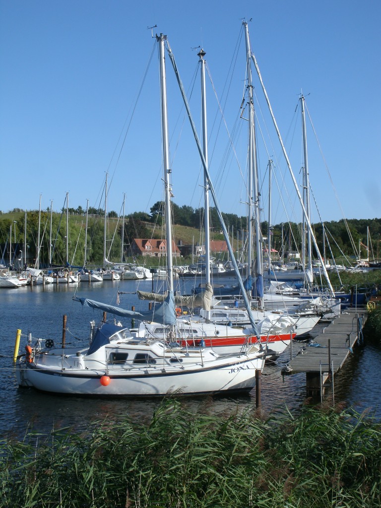Mehrere Segelboote,am 25.August 2013,im Seedorfer Hafen.