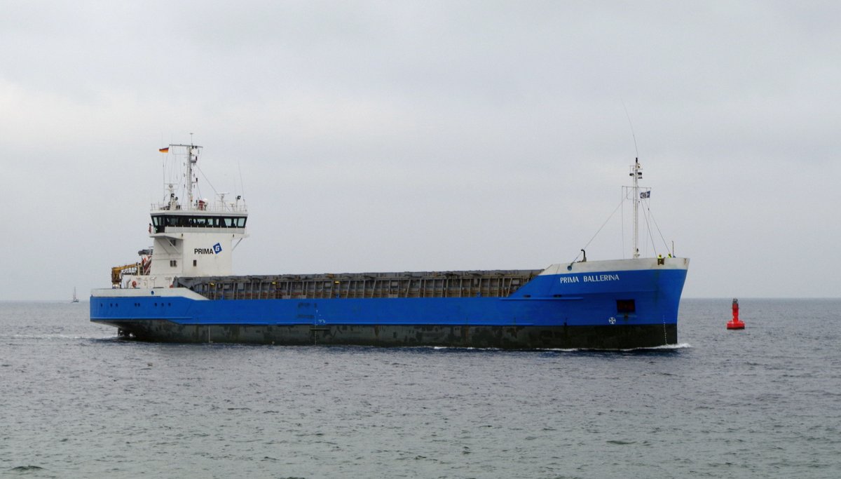 Mehrzweckfrachter PRIMA BALLERINA eingehend Rostock am 21.10.16