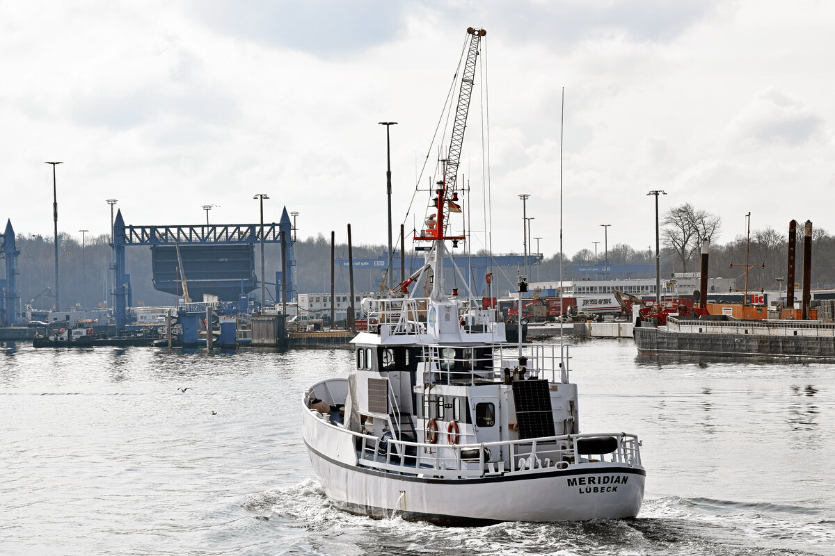 MERIDIAN am 09.03.2023 im Hafen von Lübeck-Travemünde