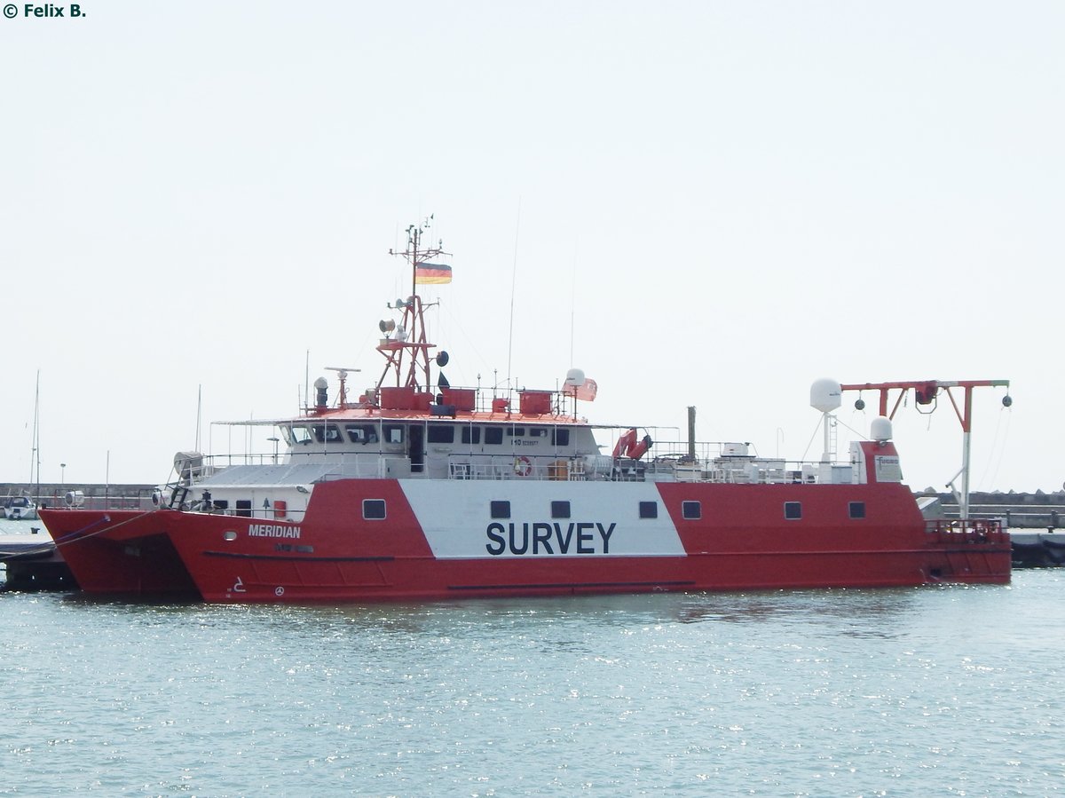  MERIDIAN  von fugro im Stadthafen Sassnitz am 31.05.2016

