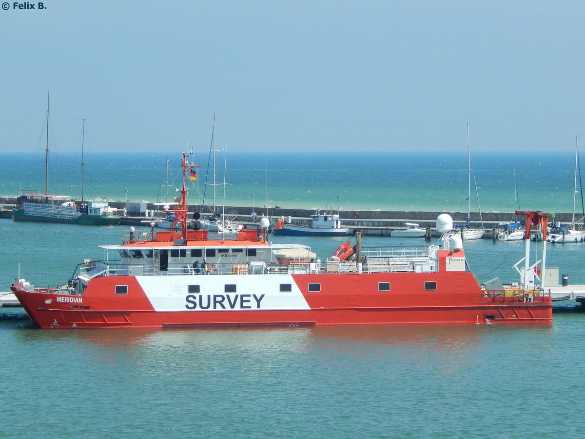  MERIDIAN  von fugro im Stadthafen Sassnitz am 31.05.2016
