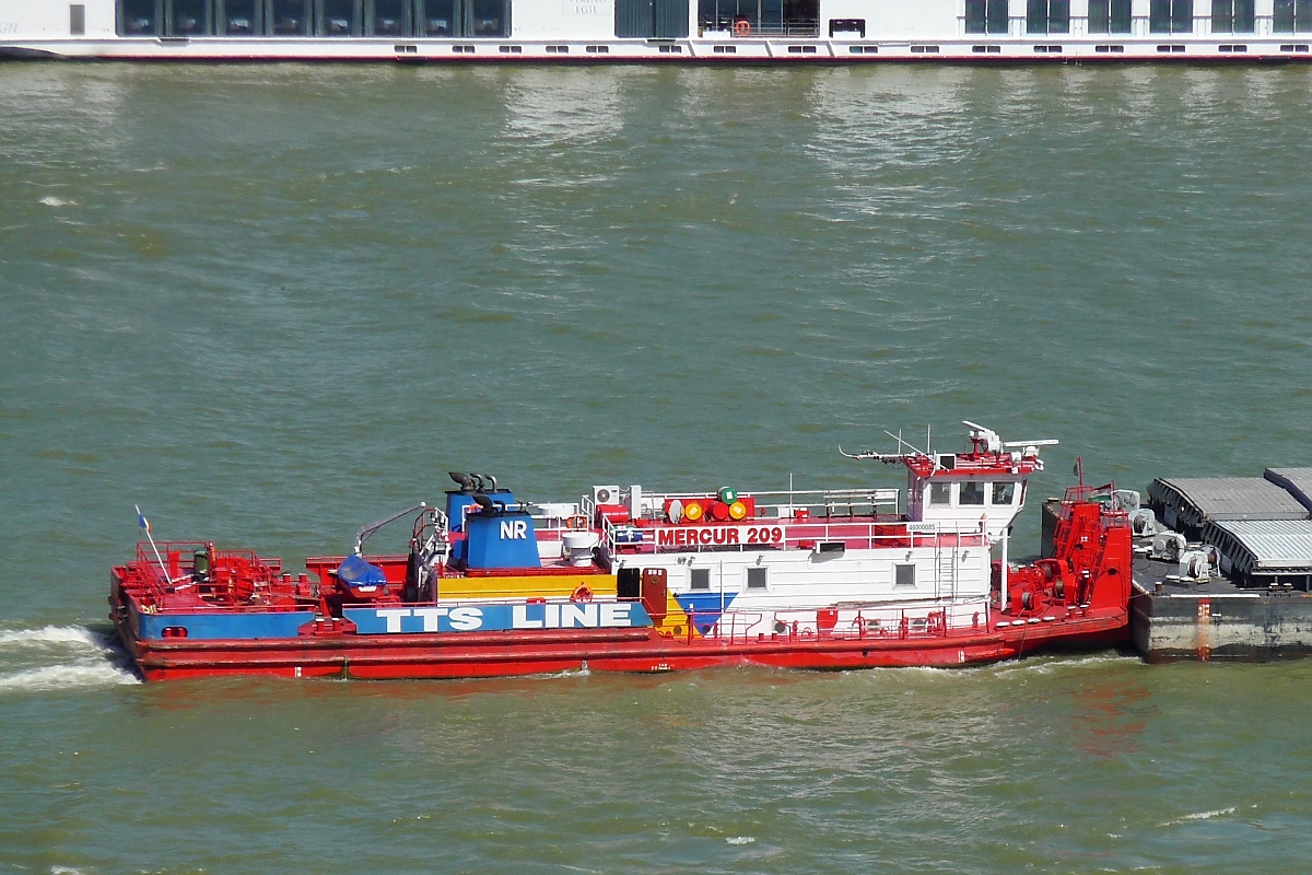 Merkur 209 auf der Donau in Budapest, 7.8.16