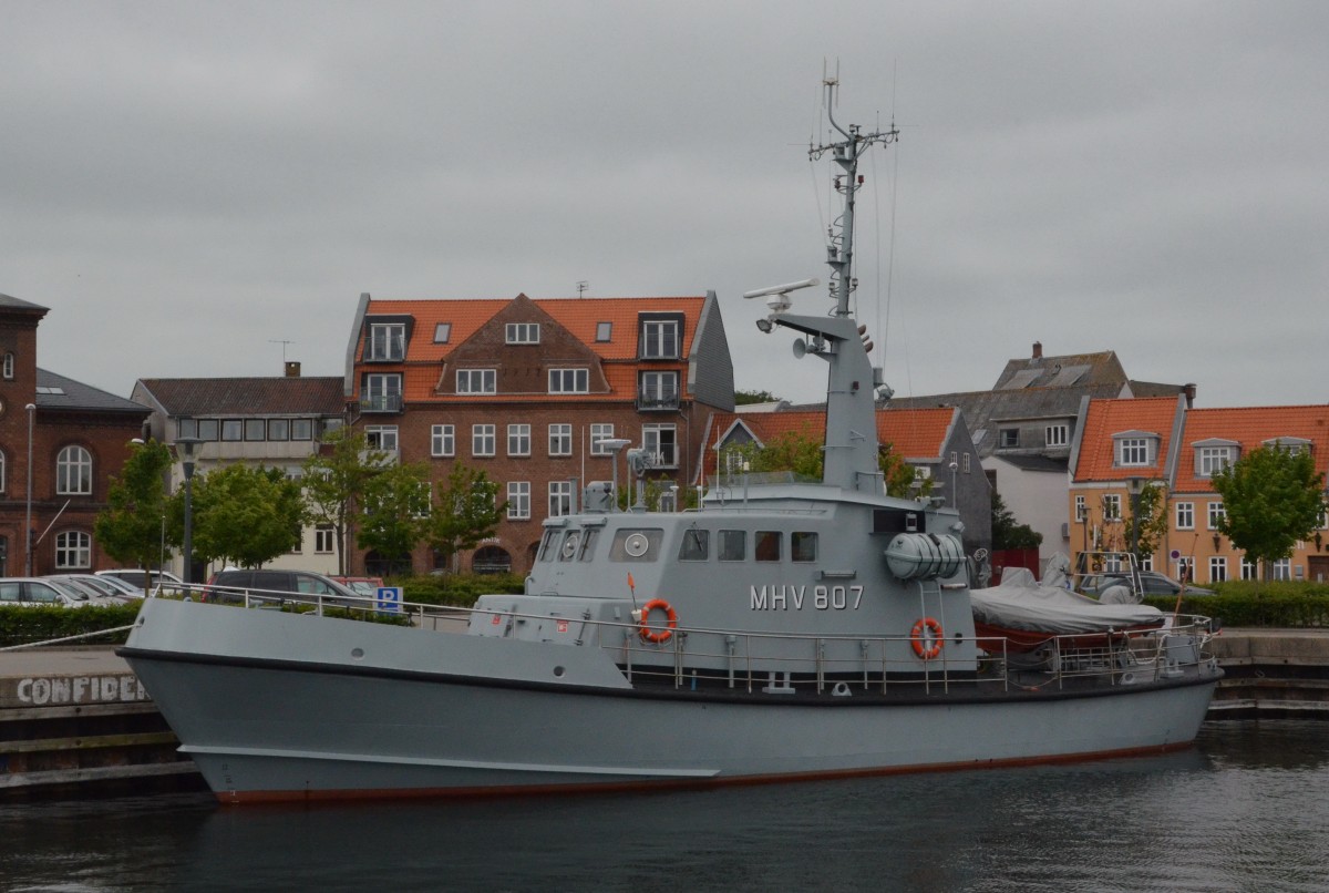 MHV 807 JUPITER, ein SARS_Marineschiff aus Dänemark, gesehen am 15.06.2014  in Thisted.