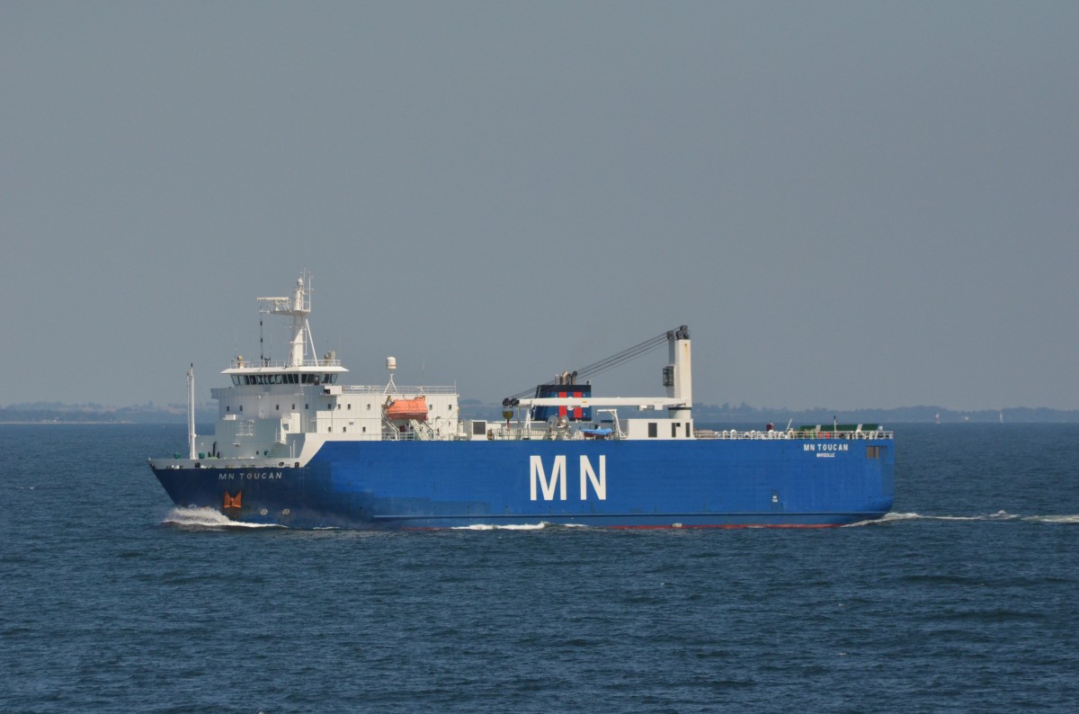 MN TOUC AN, Frachtschiff, Heimathafen Marseille.IMO: 9112466,L: 116,07m, B:20,32m, Baujahr: 1995. Kreuzt auf der Ostsee bei Trelleborg am 23.07.2014.