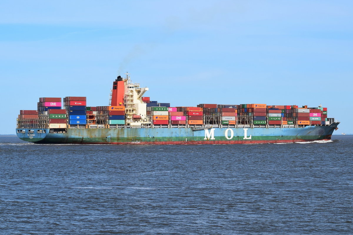 MOL GUARDIAN , Containerschiff , IMO 9535175 , Baujahr 2011 , 275.07 x 40.04 m , 5605 TEU , Cuxhaven , 02.06.2020