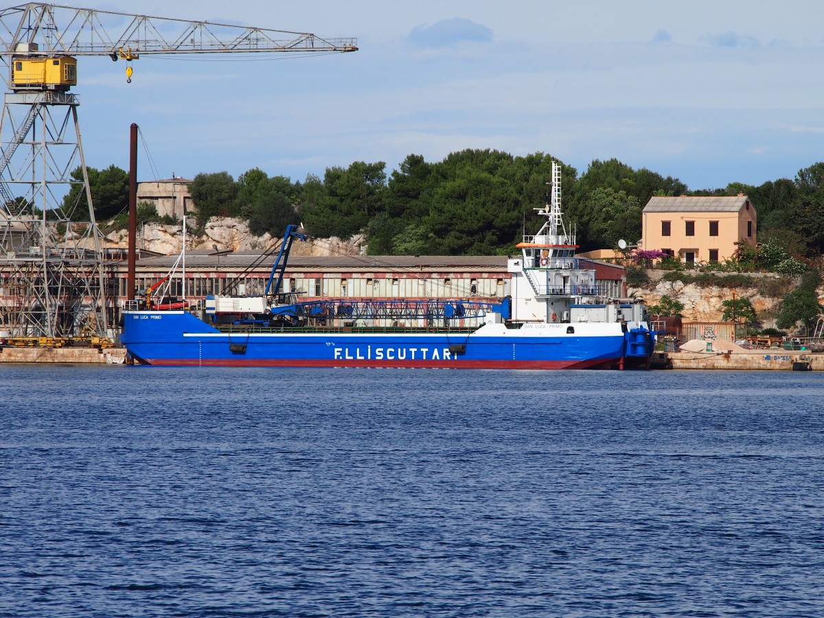 Motor Hopper SAN LUCA PRIMO im Hafen von Mali Losinj am 20. 9. 2015. 