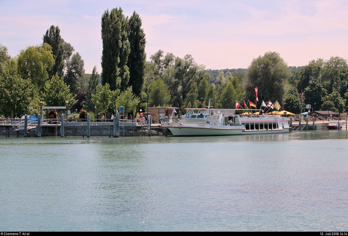 Motorschiff  Munot  der Schweizerischen Schifffahrtsgesellschaft Untersee und Rhein (URh) steht im Hafen Kreuzlingen (CH) auf dem Bodensee.
[12.7.2018 | 14:14 Uhr]