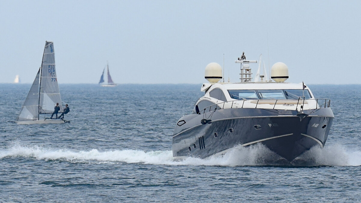 Motoryacht MIJAX am 13.08.2021 in der Ostsee vor Lübeck-Travemünde. 