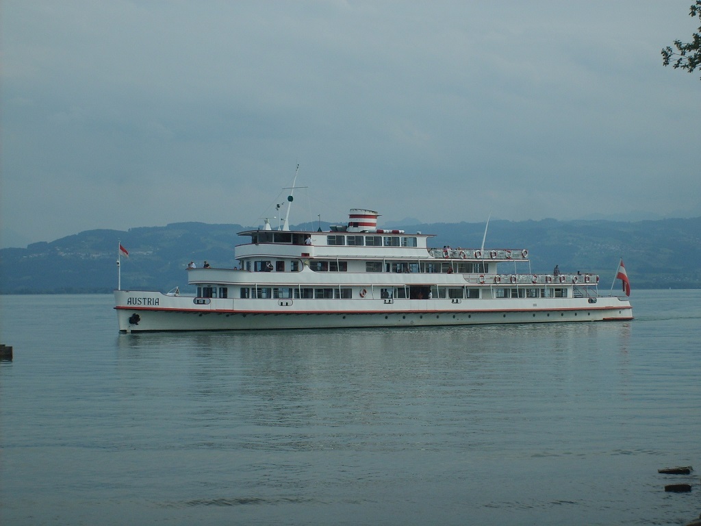 MS Austria - auf denn Bodensee - vor Wasserburg - am 17-Juli-2015
