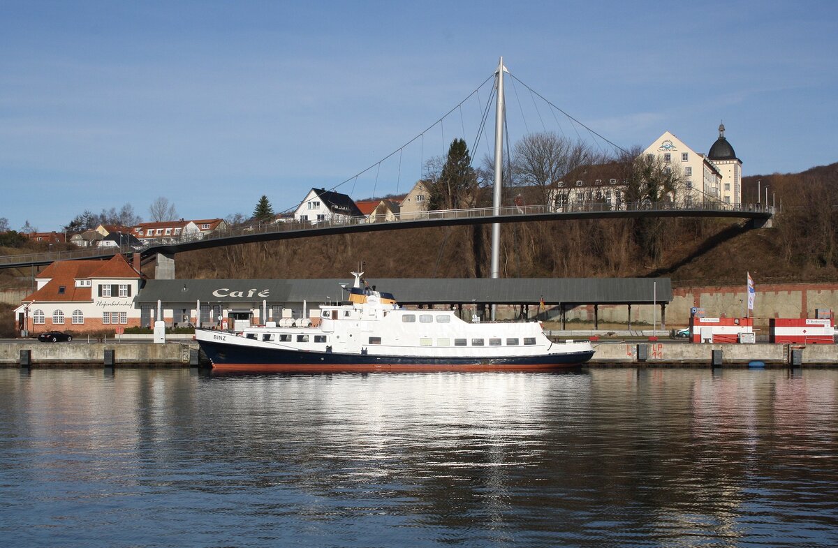 MS BINZ |  IMO 6801822 | Sassnitz Stadthafen | März 2017