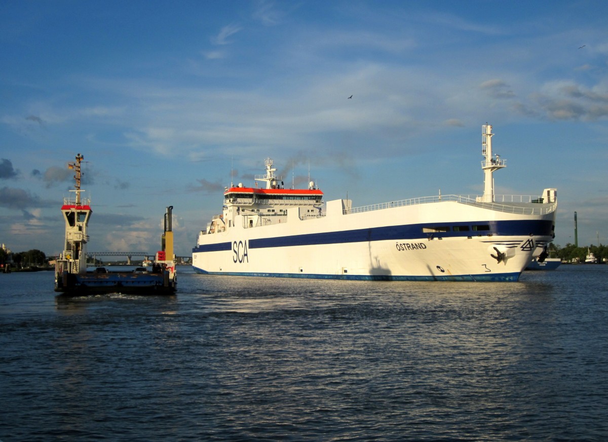 MS Östrand , IMO 9087362 , am 15.08.2014 im NOK kurz vor dem Einlanfen in die Schleuse Brunsbüttel. 