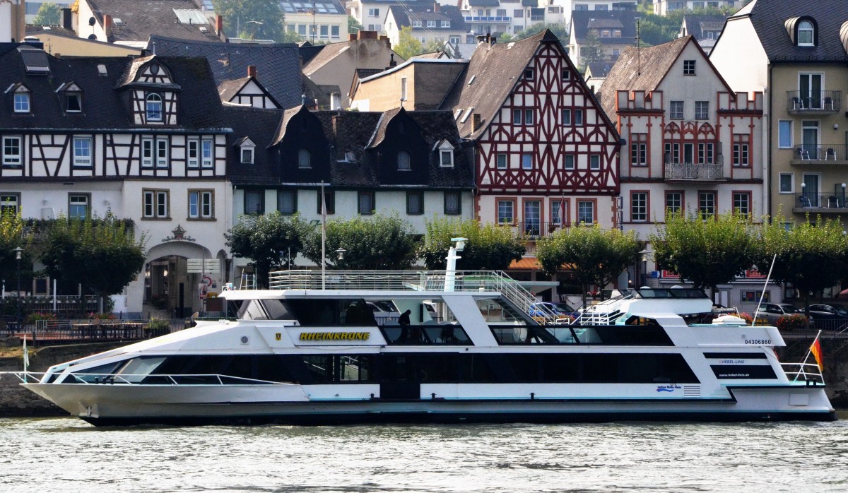 MS Rheinkrone, ein Ausflugsschiff am  Anleger in Boppard auf dem Rhein gesehen am 27.09.2013.