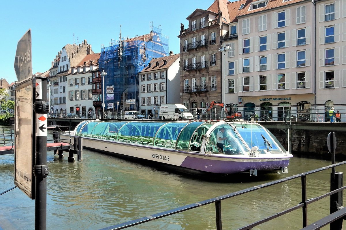 MS ROUGET DE L'ISLE, Ausflugsschiff unterwegs auf der Ill in Straßburg - 10.05.2017