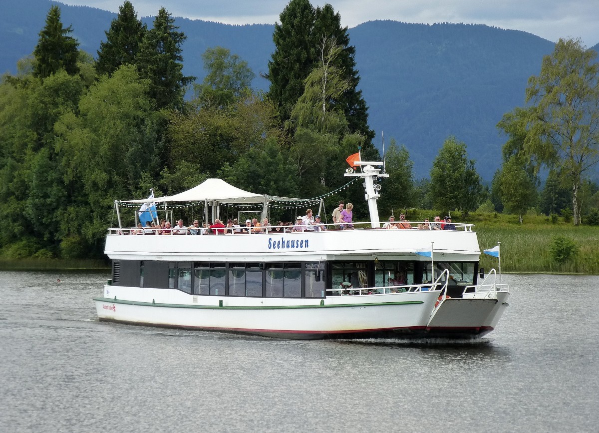 MS  Seehausen , das Ausflugsschiff hat insgesamt 270 Pltze und verkehrt auf dem Staffelsee im Bayrischen Alpenvorland, Baujahr 2009, Antrieb 2x200PS, Aug.2014