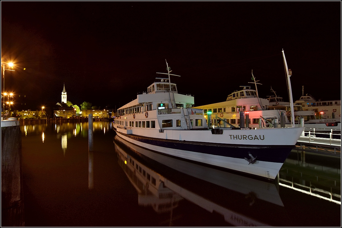 MS Thurgau in Romanshorn bei Nacht. Mai 2017.