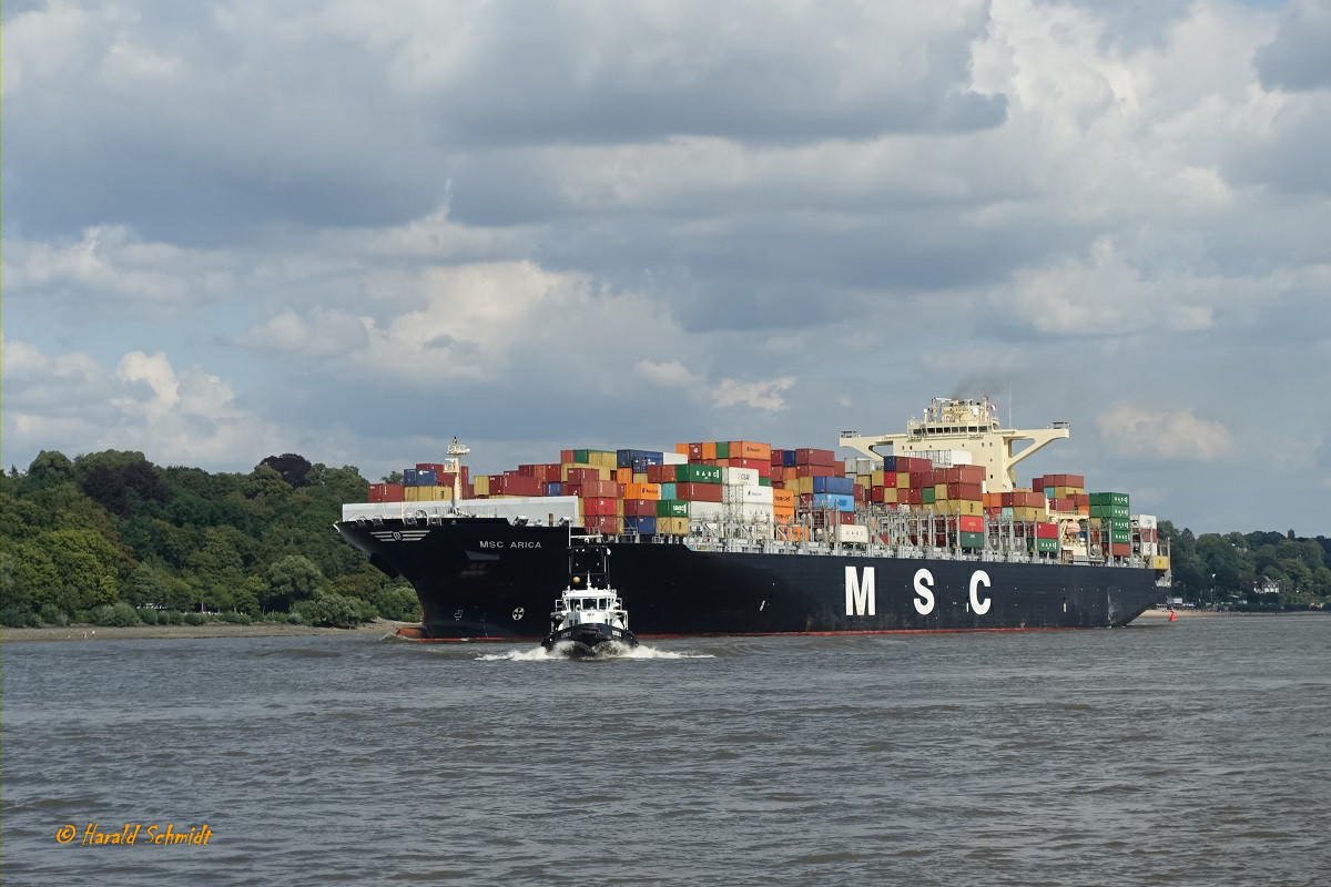 MSC ARICA (IMO 9619452)am 21.8.2019, Hamburg auslaufend, Elbe Höhe Övelgönne /
 
Ex-Name: Jacob Schulte /

Containerschiff / BRZ 94.017 / Lüa 299,18 m, B 48,2 m, Tg 14,85 m / 1 Diesel, MAN-B & W 9S90ME-C8.2, 47.430 kW (64.486 PS), 22 kn / TEU 3.830, 1000 Reeferplätze / gebaut 2012 in Südkorea / Manager: Bernhard Schulte Schiffsmanagement (Deutschland) GmbH & Co. KG, Charterer: MSC - Mediterrane Reederei / Flagge: Malta, Heimathafen Valetta / 
