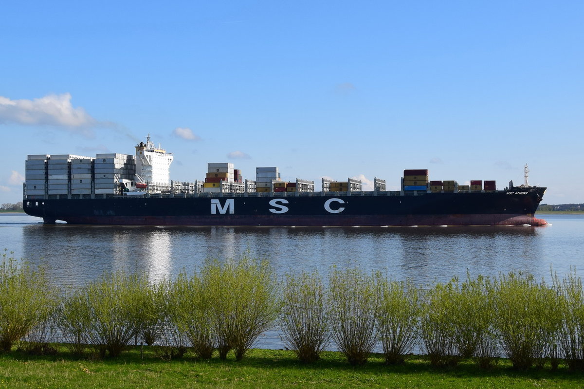 MSC ATHENS , Containerschiff , IMO 9618305 , Baujahr 2013 , 300 × 48.3m , 8800 TEU , 19.04.2017 Grünendeich