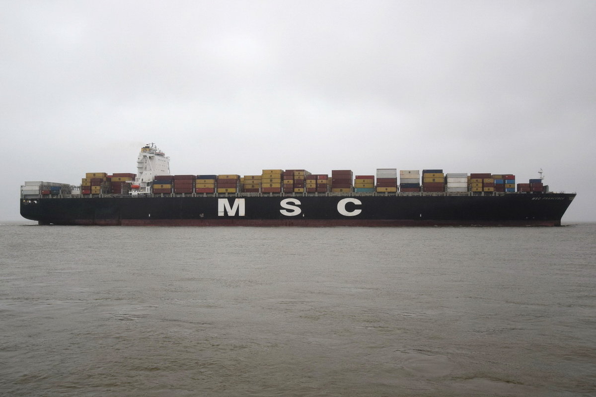 MSC FRANCESCA , Containerschiff , IMO 9401116 , Baujahr 2008 , 363.6 × 45.7m ,    11312 TEU  , 31.12.2017 Cuxhaven
