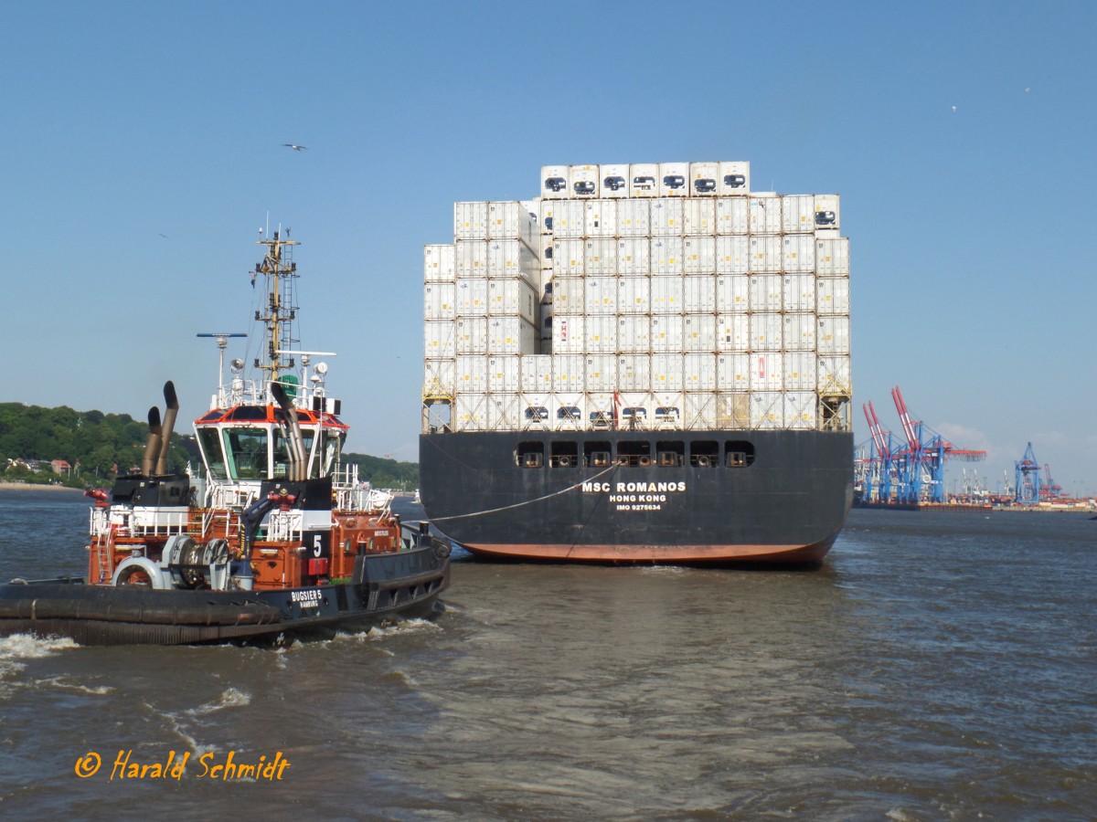 MSC ROMANOS (IMO 9275634) am 23.7.2014, Hamburg einlaufend, Elbe Höhe Övelgönne /
Ex-Name: MSC LINZIE (09.2003 bis 08.2011)
Containerschiff / BRZ  54.881 / Lüa 294,1 m, B 32,3 m, Tg 13,5 m / 1 Diesel, MAN B&W 9K90MCC, 41.130 kW,  PS, 23 kn / 5050 TEU, 400 Reefer / 09.2003 bei Hanjin Heavy Industries, Busan, Süd Korea / Flagge + Heimathafen: Hong Kong / Eigner: Costamare Shipping, Athen, Griechenland  / Operator: MSC - Mediterranean Shipping Company S.A. /
