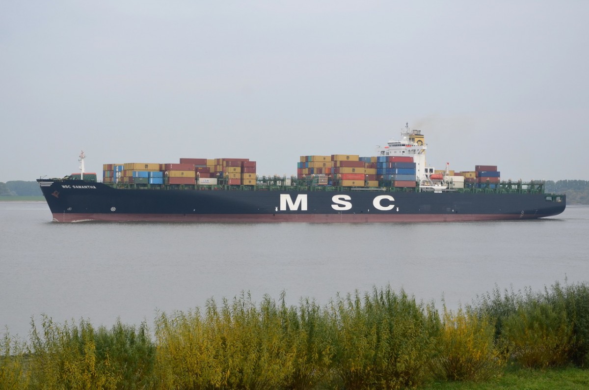 MSC SAMANTHA , Containerschiff , IMO 8013766 , Baujahr 1982 , 210.01 x 32.21 m , 1855 TEU , Lühe 21.10.2015