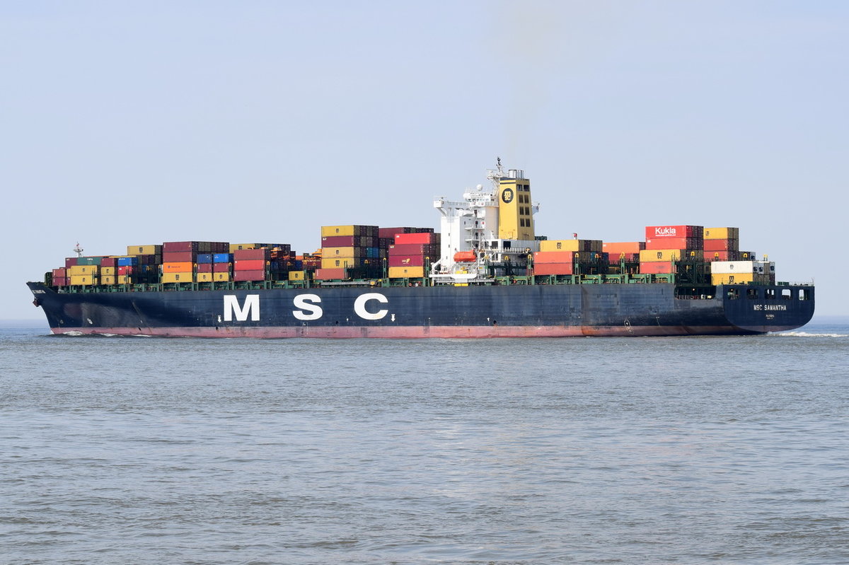 MSC SAMANTHA , Containerschiff , IMO 9110377 , Baujahr 1996 , 274.6 × 40m , 5711 TEU , 17.05.2017  Cuxhaven