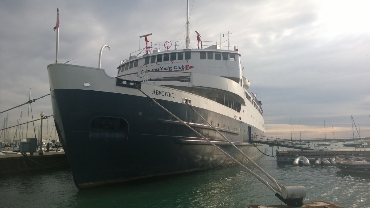 MV Abegweit, ehem. Eisbrecher-Fähre aus Kanada - jetzt das Clubhaus des Columbia Yacht Club in Chicago. Oktober 2014