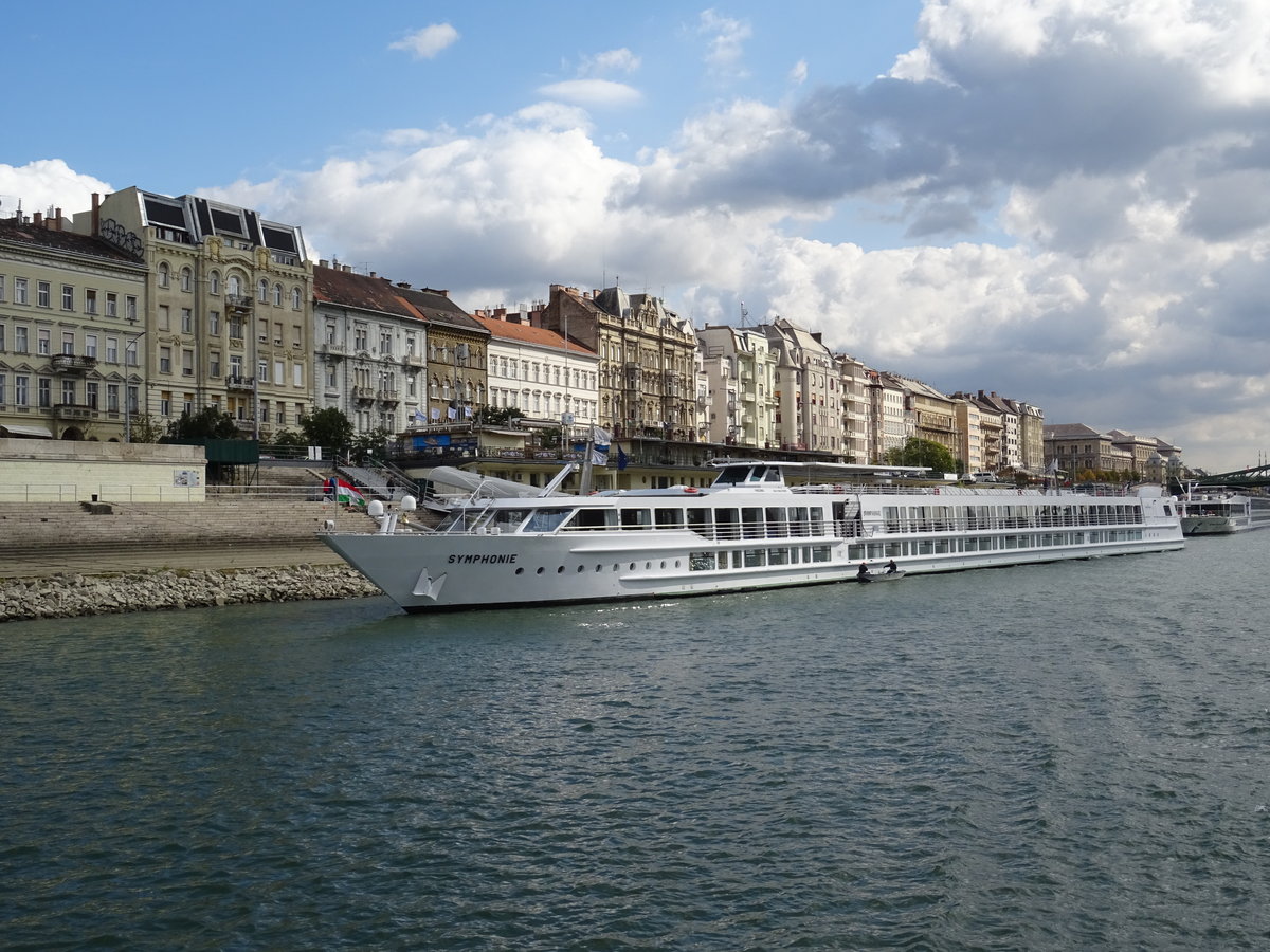 MV SYMPHONIE in Budapest im Oktober 2018