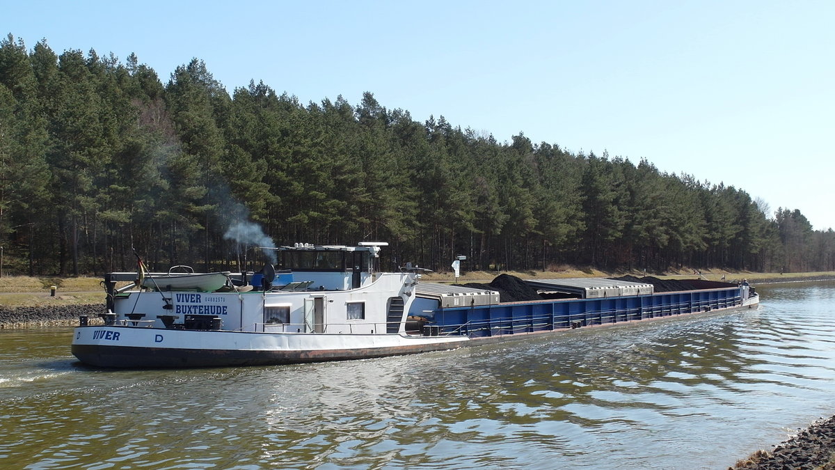 Nachschuss auf GMS VIVER, Buxtehude ENI 04802570 auf dem  Heide-Suez  (Elbe-Seitenkanal) mit Kurs Uelzen ; 06.04.2018
