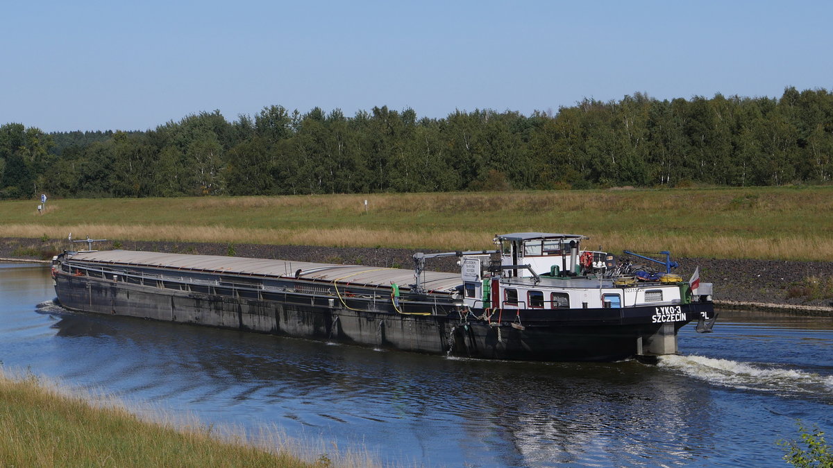 Nachschuss auf das polnische GMS LYKO-3 (ex Mikcojos, ex Harpen 113, ex DKD 3), Szczecin (Stettin) ENI 02315220 auf dem Elbe-Seitenkanal bei Artlenburg, 20.09.2020
