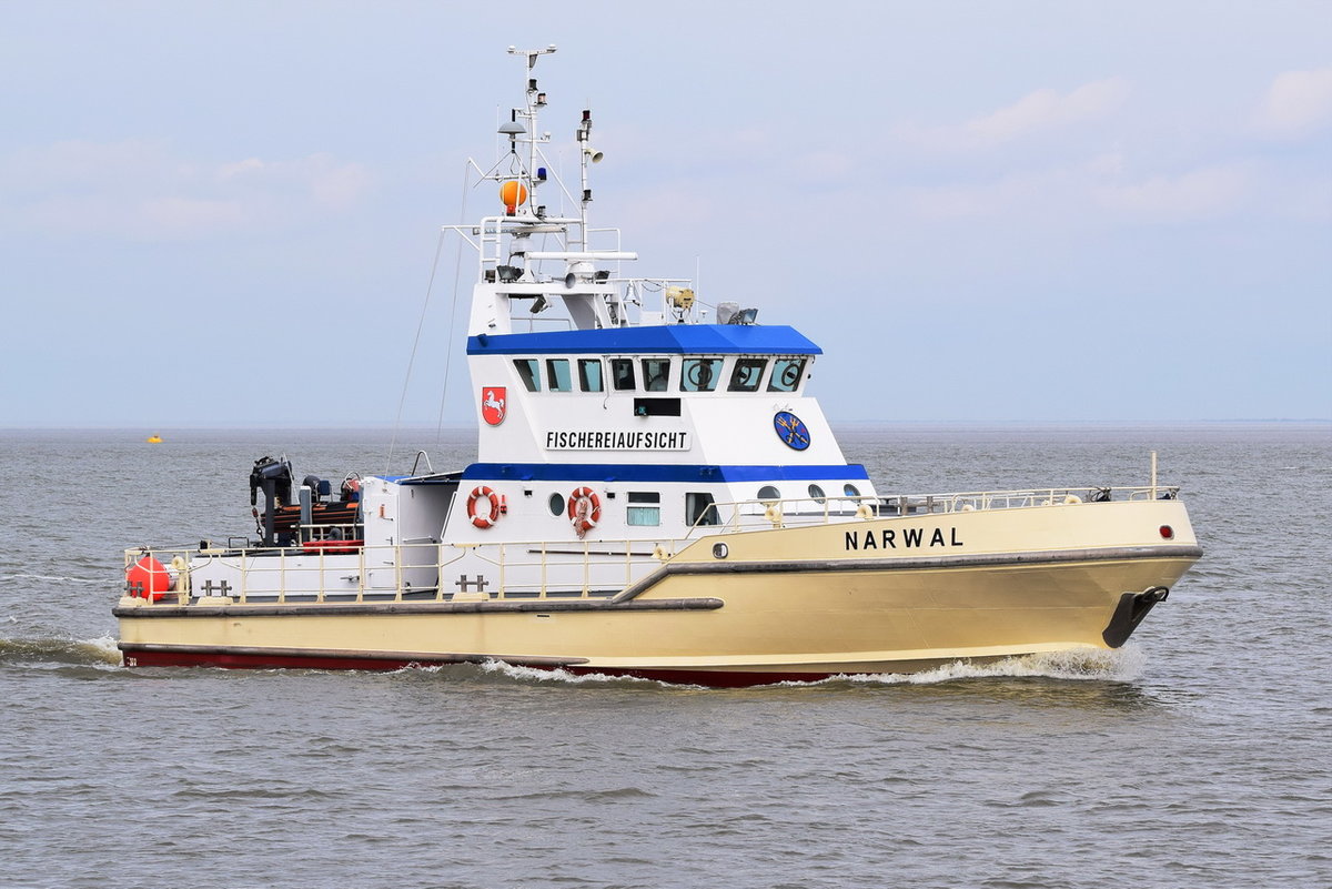NARWAL , Fischereiaufsicht ,  MMSI 211283160 ,  23 × 6m , 04.04.2018 Cuxhaven Alte Liebe