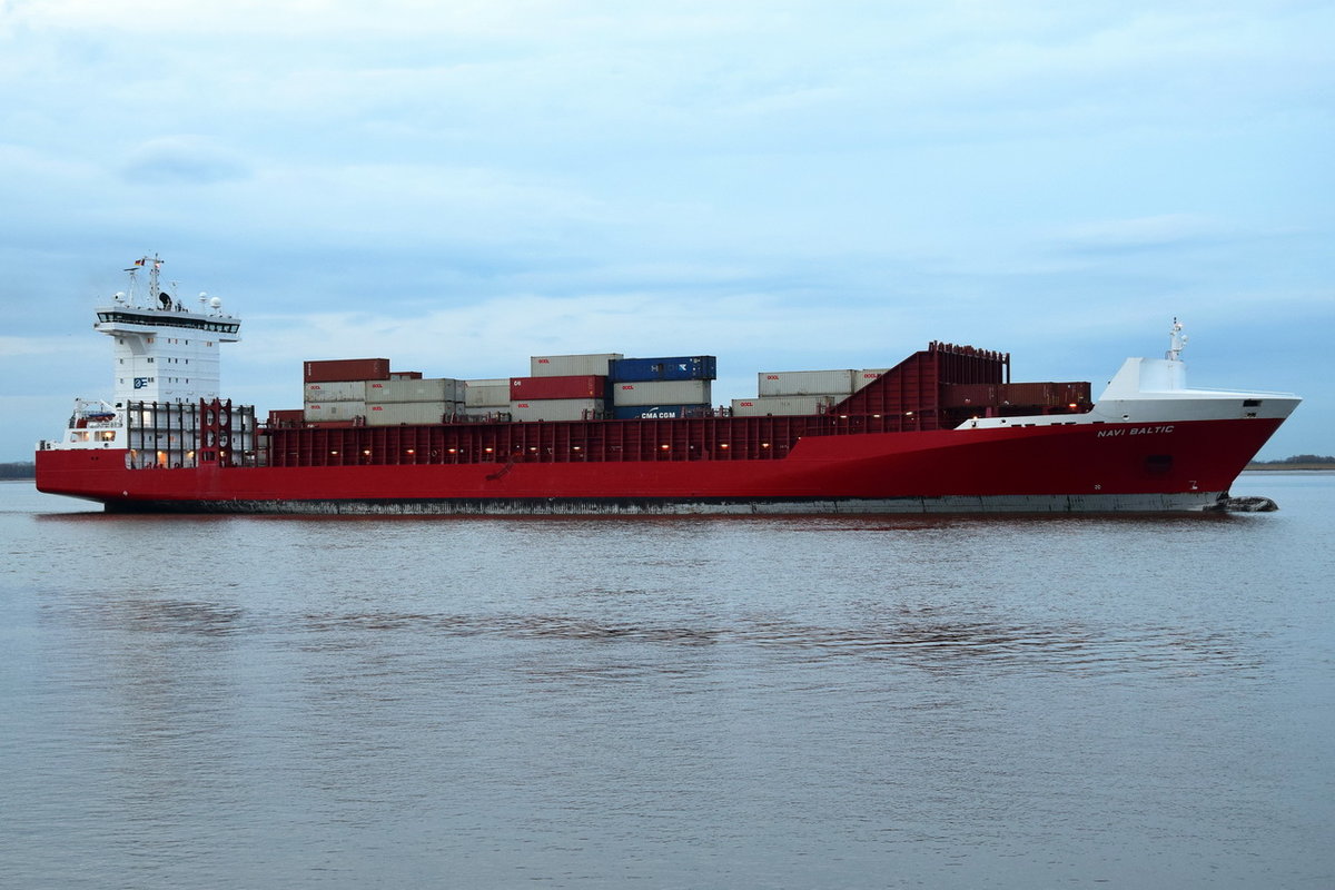 NAVI BALTIC , Feederschiff , IMO 9386718 , Baujahr 2009 , 168.11 x 26.80 m , 1421 TEU , 11.03.2018 Grünendeich