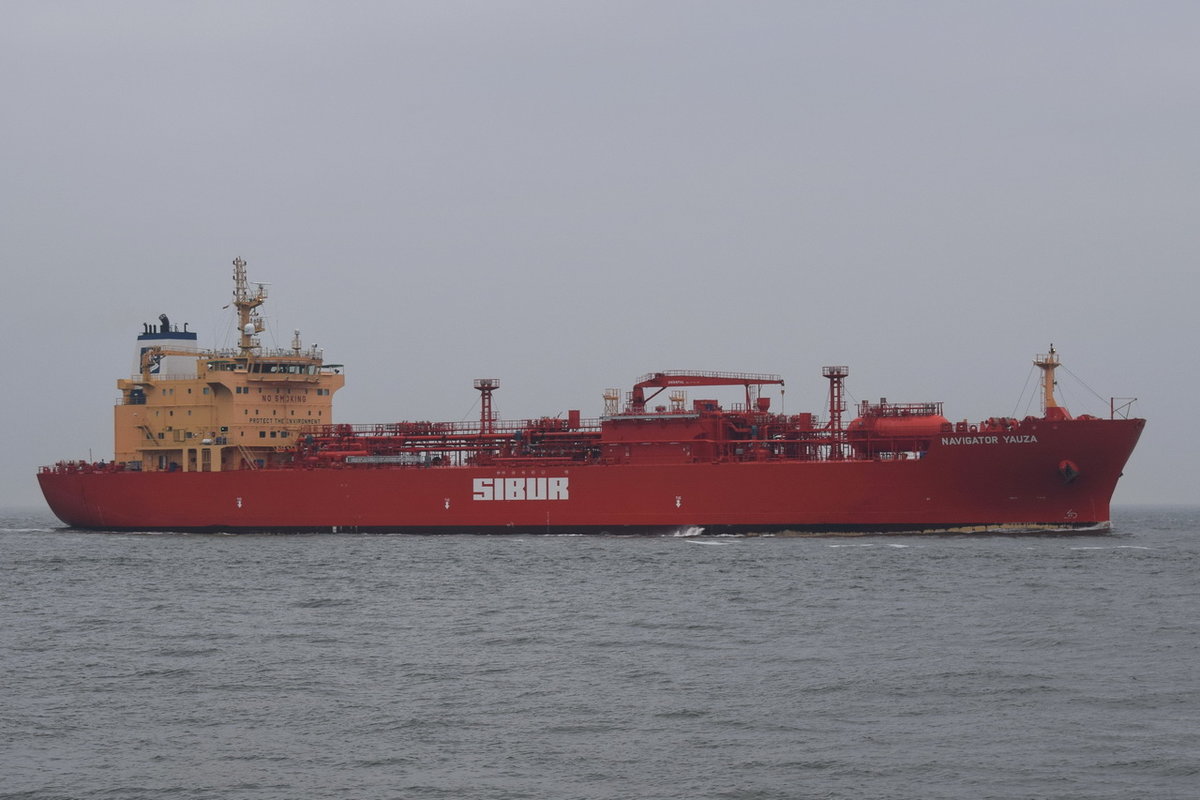 NAVIGATOR YAUZA , LPG Tanker ,  IMO 9761176 , Baujahr 2017 , 160 × 26m , 09.11.2018 uxhaven