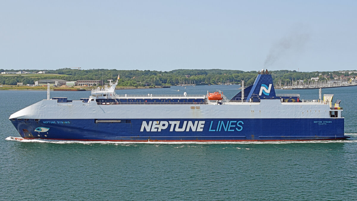 NEPTUNE DYNAMIS (IMO 9240976) am 17.7.2021 in der Kieler Förde