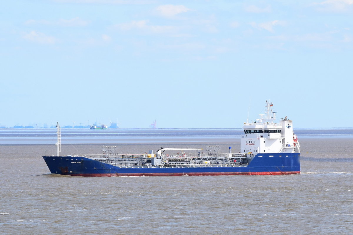 NORDIC SUND , Tanker , IMO 9375977 , Baujahr 2008 , 89 x 13.33 m , 31.05.2020 , Cuxhaven