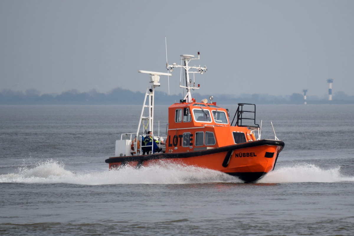 NÜBBEL , Pilot , MMSI 211181500 , 12 x 3m , 16.05.2017  Cuxhaven