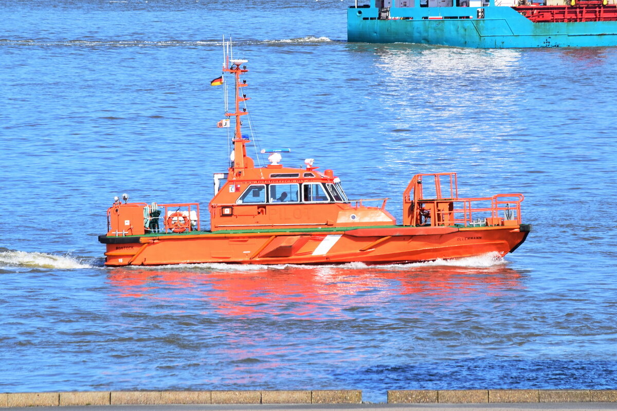 OELLERMANN , Hafentender , IMO 8684606 , 15 x 4 m , 20.04.2022 , Cuxhaven