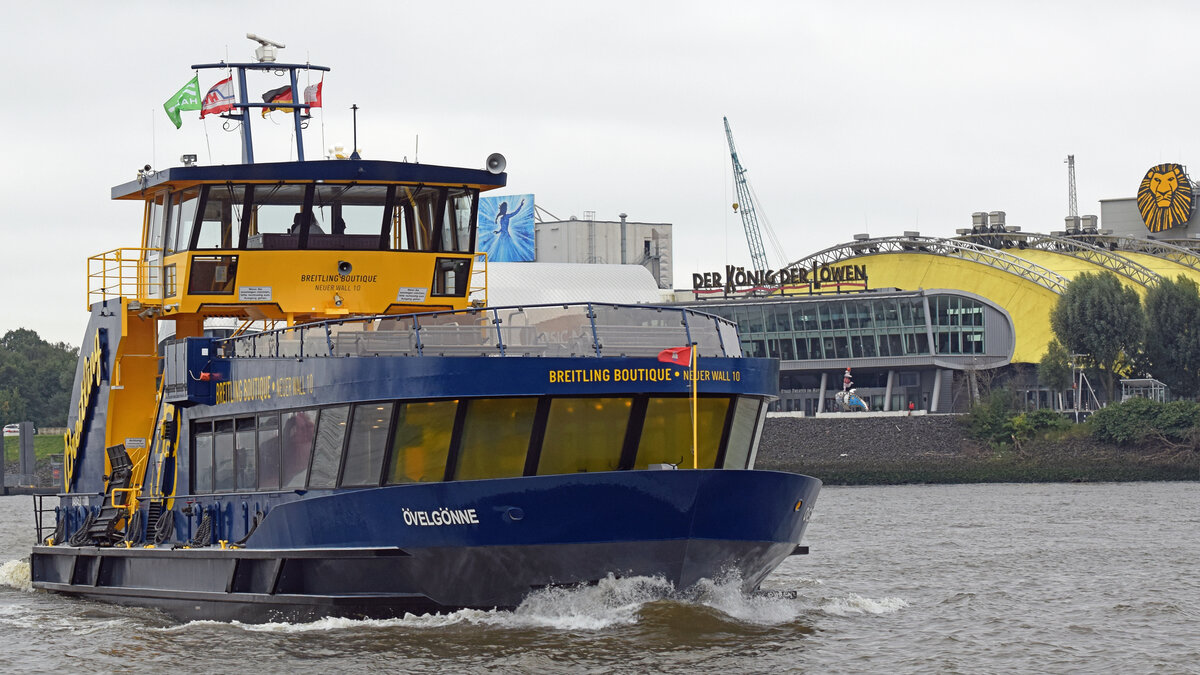 ÖVELGÖNNE am 16.09.2021 im Hafen von Hamburg