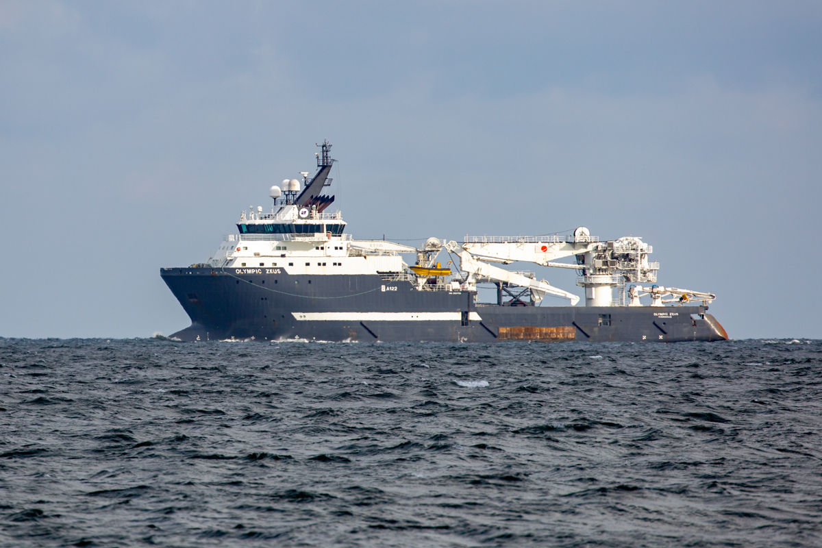 OLYMPIC ZEUS (IMO 9424728) vor Rügen. - 04.09.2021