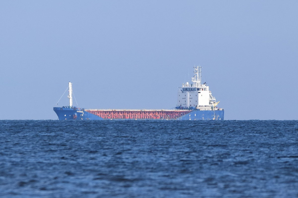 ONIKS , General Cargo , IMO  9555321 , Baujahr 2012 , 89.96 x 14.58 m , 28.02.2020 , Höhe Ahlbeck , Ostsee