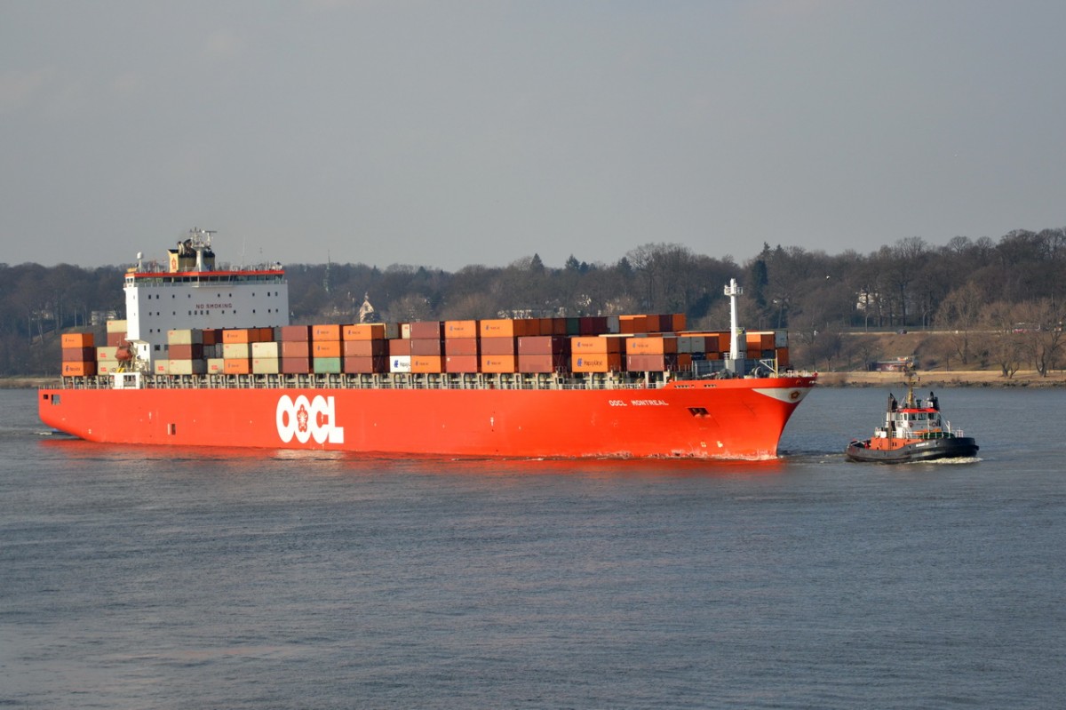OOCL MONTREAL   Containerschiff    27.02.2014   Rüschpark
294 X 32,26 m   4402 TEU