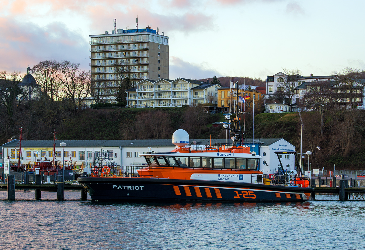 PATRIOT der BRAVEHEART MARINE im Sassnitzer Hafen. - 18.01.2019