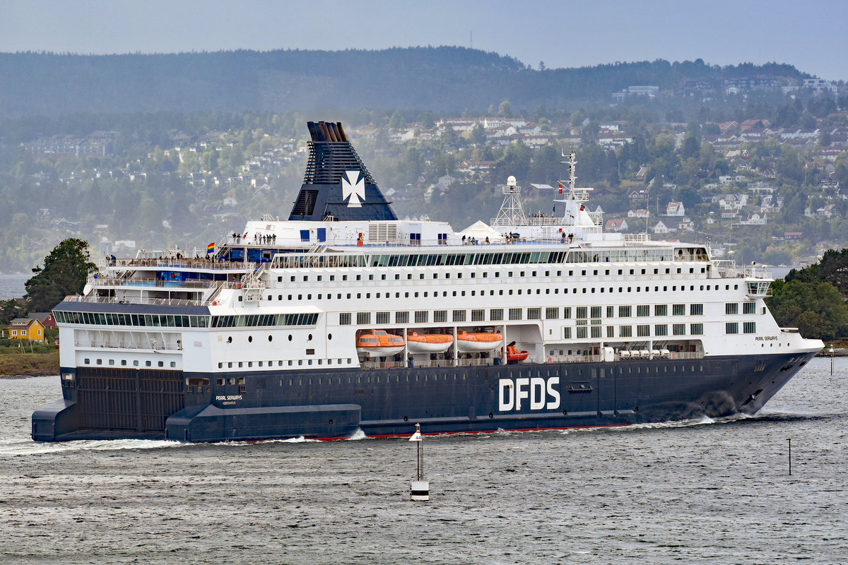 PEARL SEAWAYS (IMO 8701674) am 22.08.2020 auslaufend Oslo