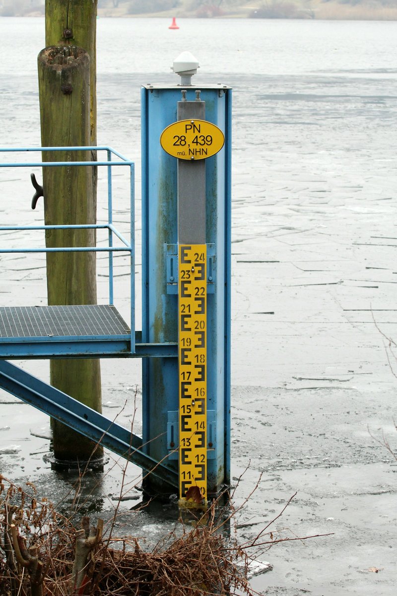 Pegel in der Glienicker Lake (unterhalb der Glienicker Brücke / Landesgrenze Berlin - Brandenburg) am 10.02.2017.