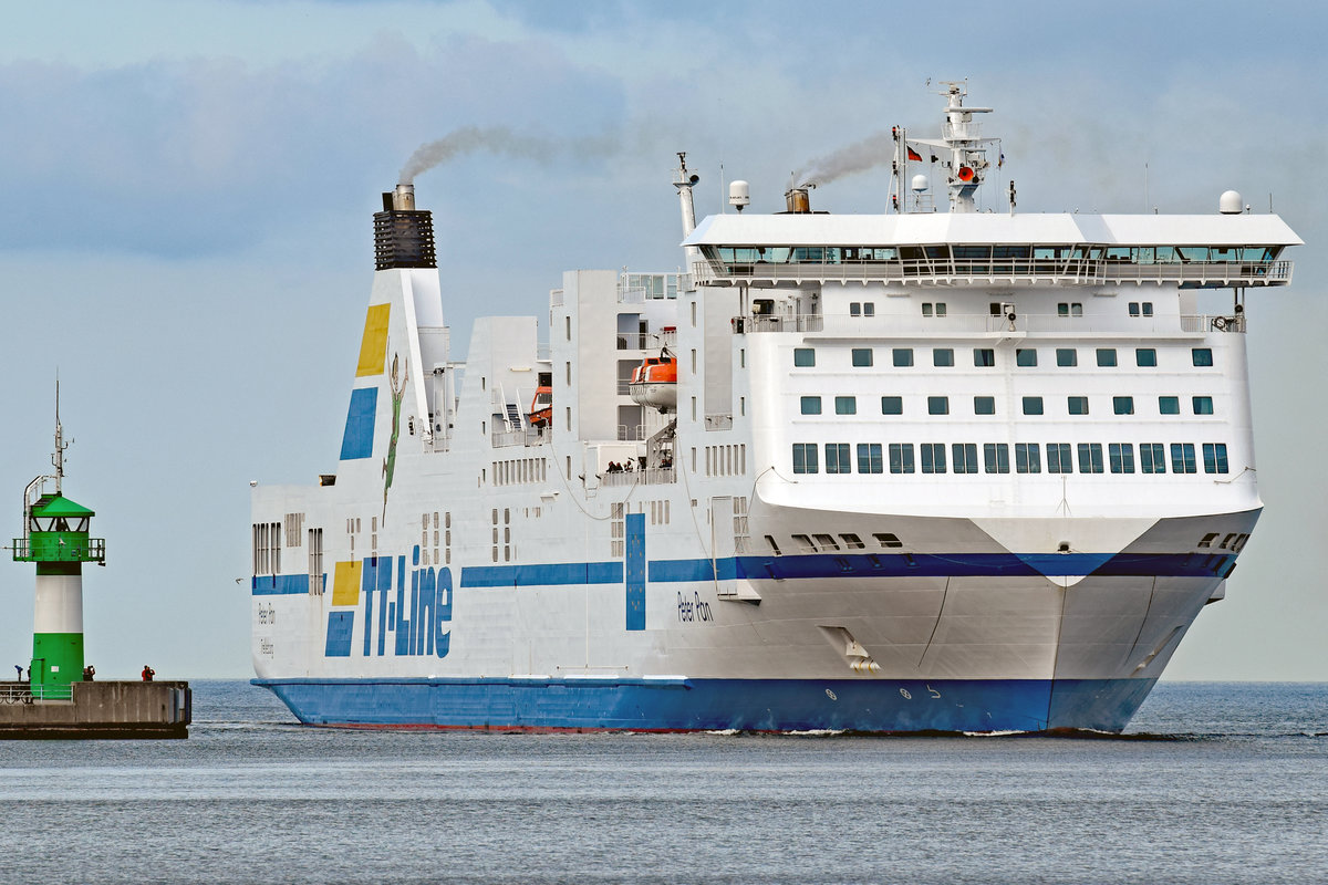 PETER PAN (IMO 9217242) am 24.06.2018 einlaufend Lübeck-Travemünde