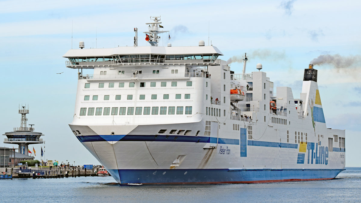 PETER PAN (IMO 9217242) am 24.06.2018 einlaufend Lübeck-Travemünde