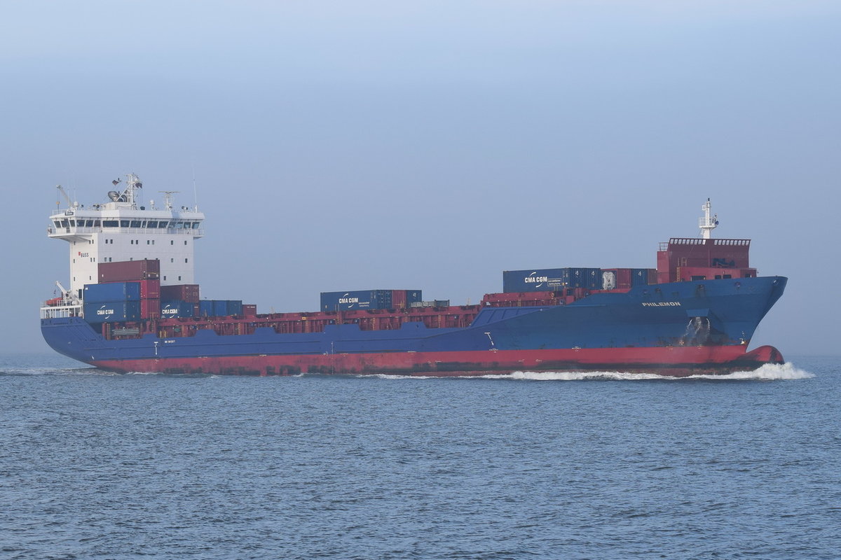 PHILEMON , Containerschiff , IMO 9412517 , Bauajhr 2010 , 157.69 × 23.51m , 880 TEU , 06.11.2018 , Alte Liebe Cuxhaven