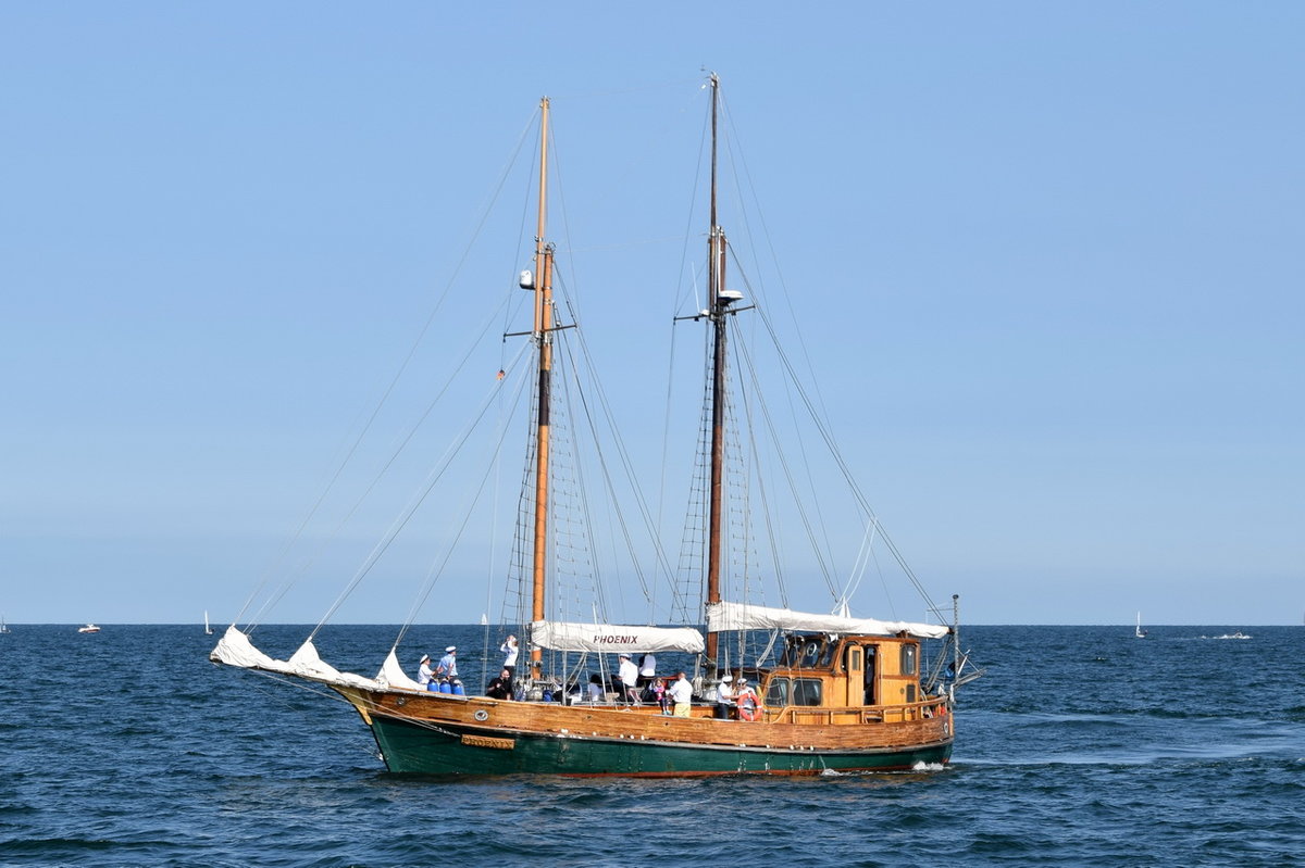 PHÖNIX , Segelschiff , 27.08.2016 Rostock-Warnemünde